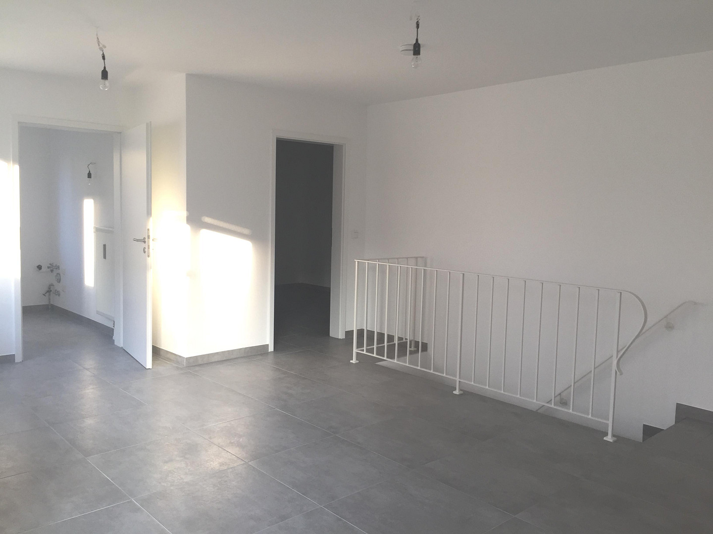 Provisionsfrei inkl. Stellplatz: 3 Zimmer Maisonette Gartenwohnung mit Einbauküche in guter Lage – München(Neuperlach) – Vorschaubild 4
