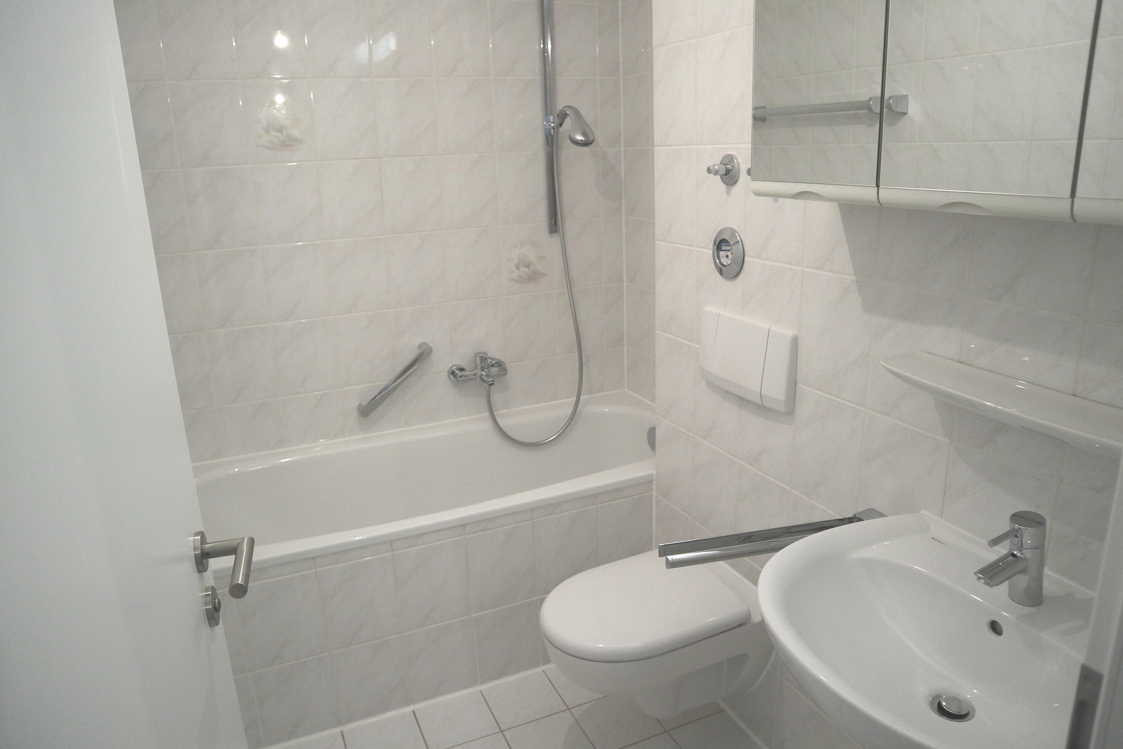 Provisionsfrei inkl. Stellplatz: 3 Zimmer Maisonette Gartenwohnung mit Einbauküche in guter Lage – München(Neuperlach) – Vorschaubild 14