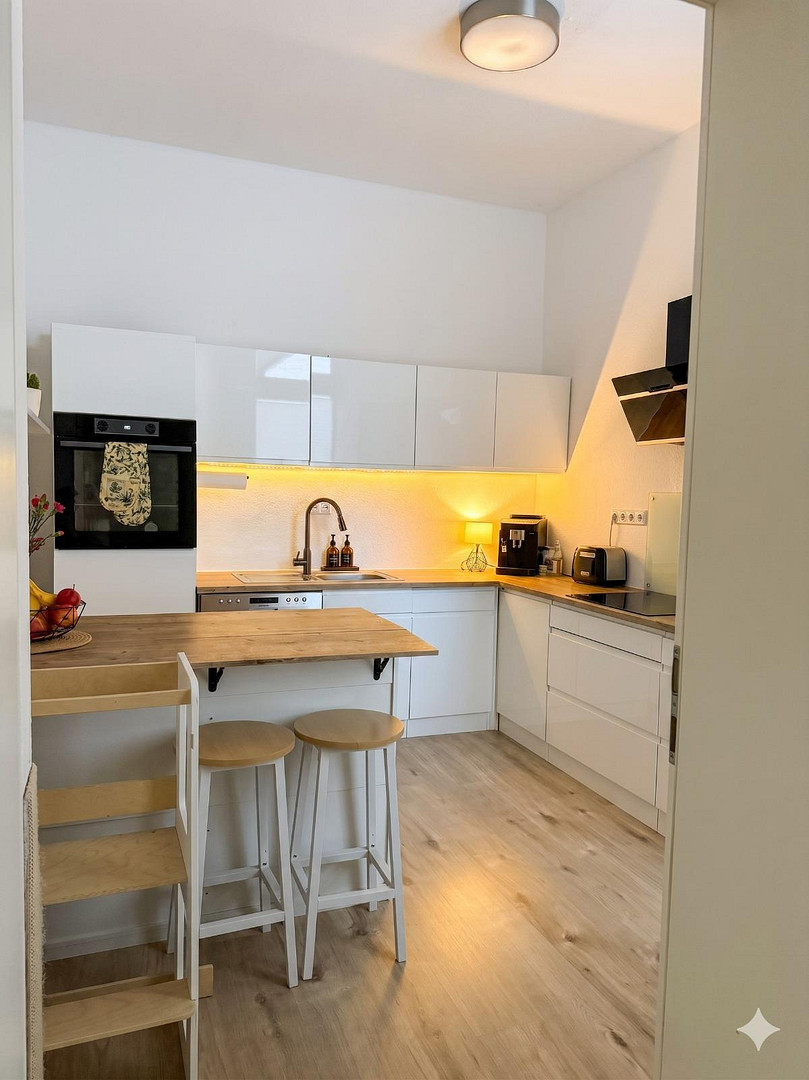 Exklusiv saniertes Gartenhaus ca. 150qm WFL, 3 Schlafzimmer, schöne Terrasse etc. – Bahnstraße 34, 41069 Mönchengladbach(Holt) – Vorschaubild 8