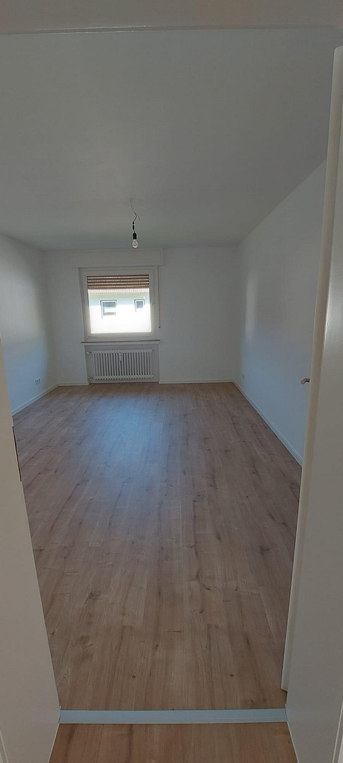 Schöne renovierte 3- Zimmerwohnung – Hasencleverstr. 18, 42659 Solingen(Burg) – Vorschaubild 11