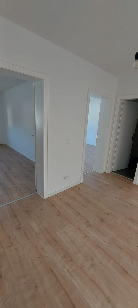 Schöne renovierte 3- Zimmerwohnung – Hasencleverstr. 18, 42659 Solingen(Burg) – Vorschaubild 7