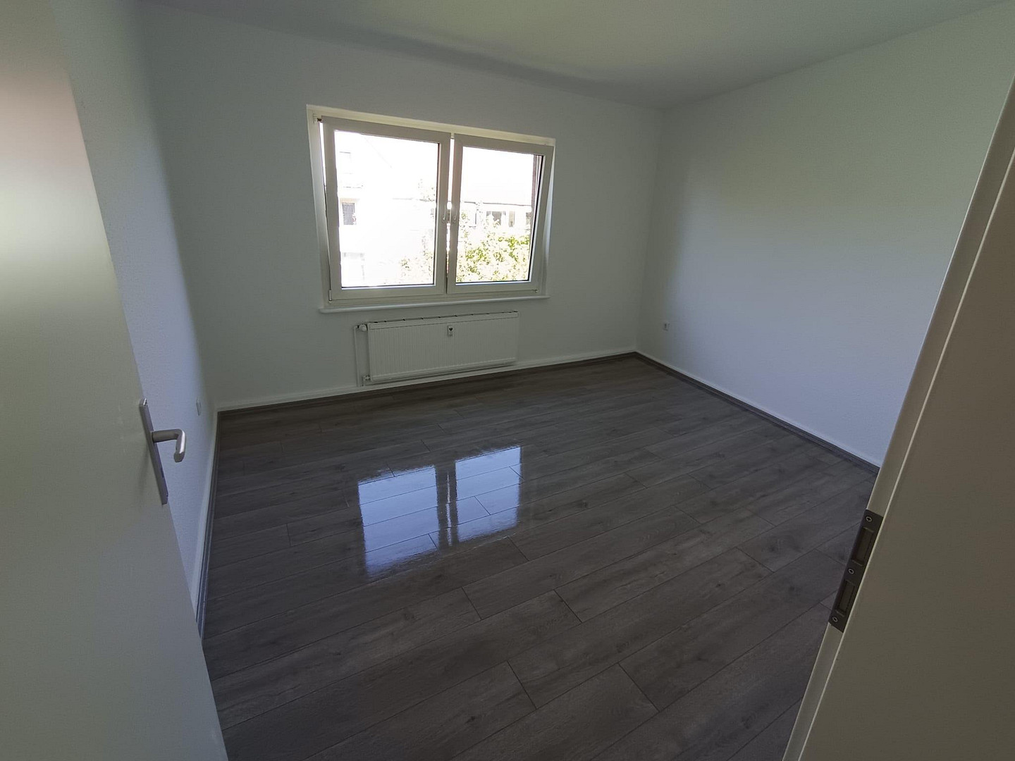 Renovierte, moderne 2-Zimmer Wohnung – Jahnstraße 36, 47119 Duisburg(Laar) – Vorschaubild 2