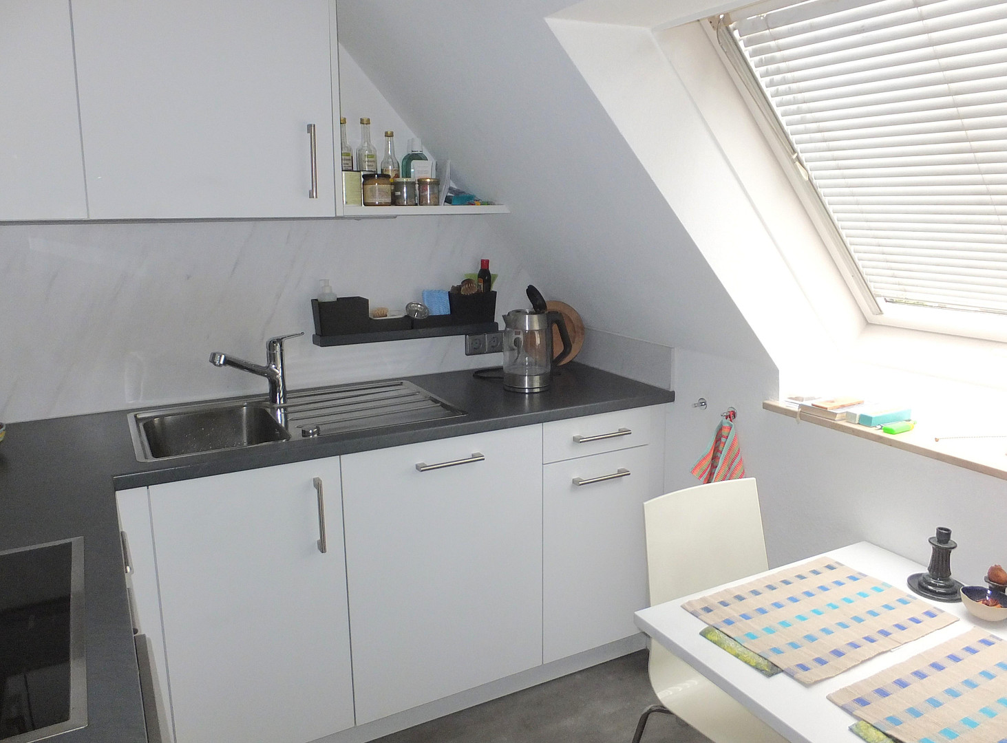 Kleinod über den Dächern von Freiberg a.N. (DG-Whg. incl. TG-Stellplatz u. Keller) - provisionsfrei – Freiberg am Neckar – Vorschaubild 7