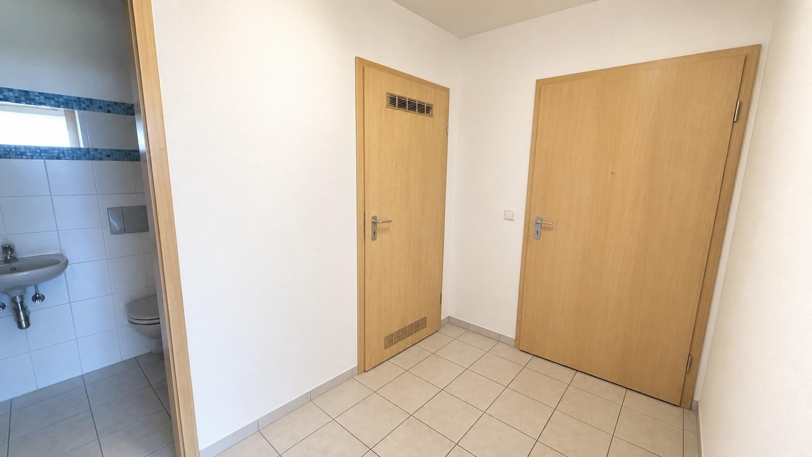 Schöne 2-Zi.-Whg. m. Südbalkon u. EBK - top vermietet - in ruhiger und zentraler Lage – Fürth – Vorschaubild 5