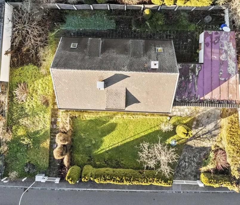 Geräumiges älteres Haus mit großem Garten – Dachau – Vorschaubild 2