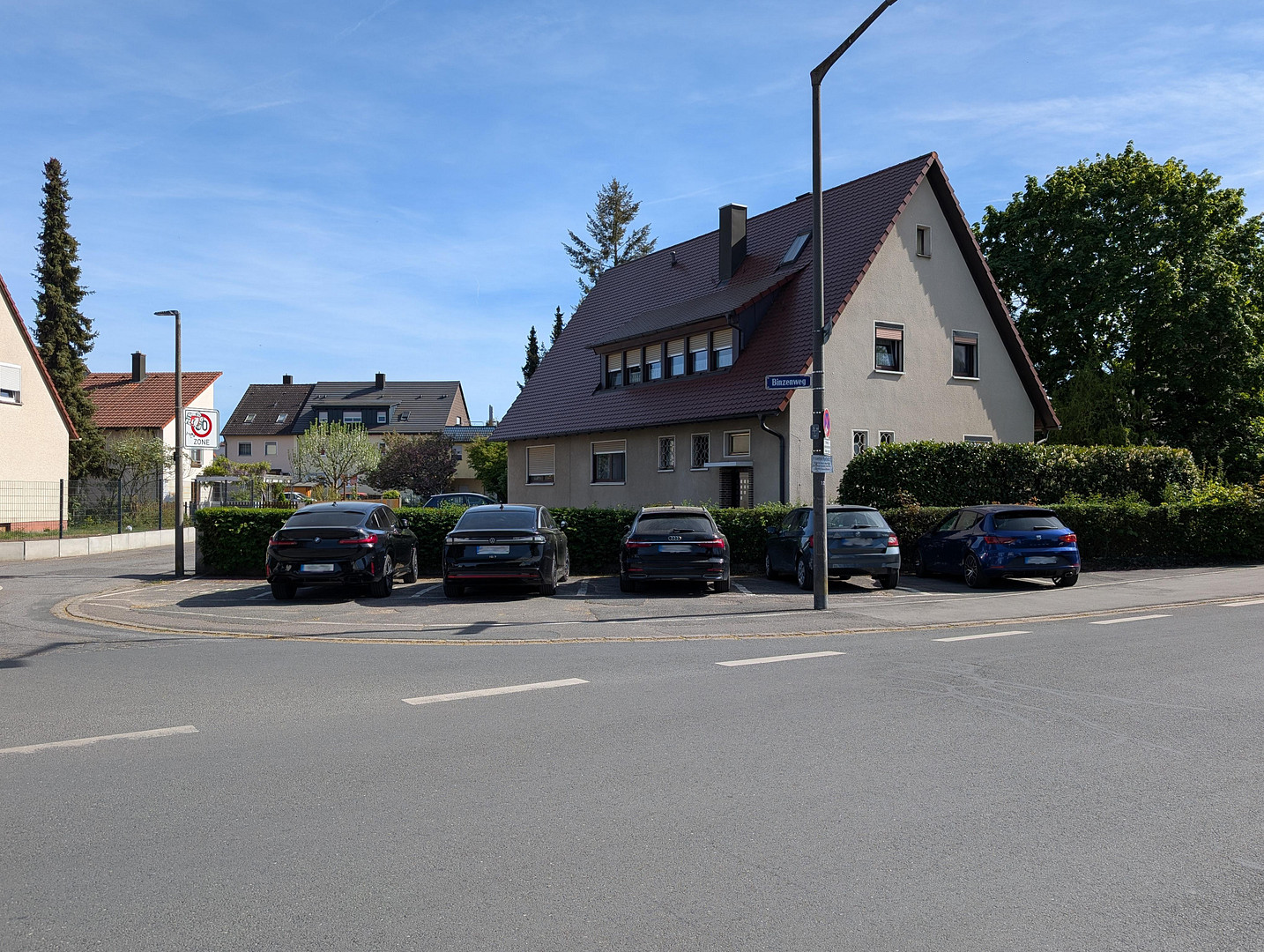 Doppelhaushälfte mit Entwicklungspotenzial in Nürnberger Vorstadtlage – frei ab 01.07. – Binzenweg 16, 90427 Nürnberg(Neunhof) – Vorschaubild 13