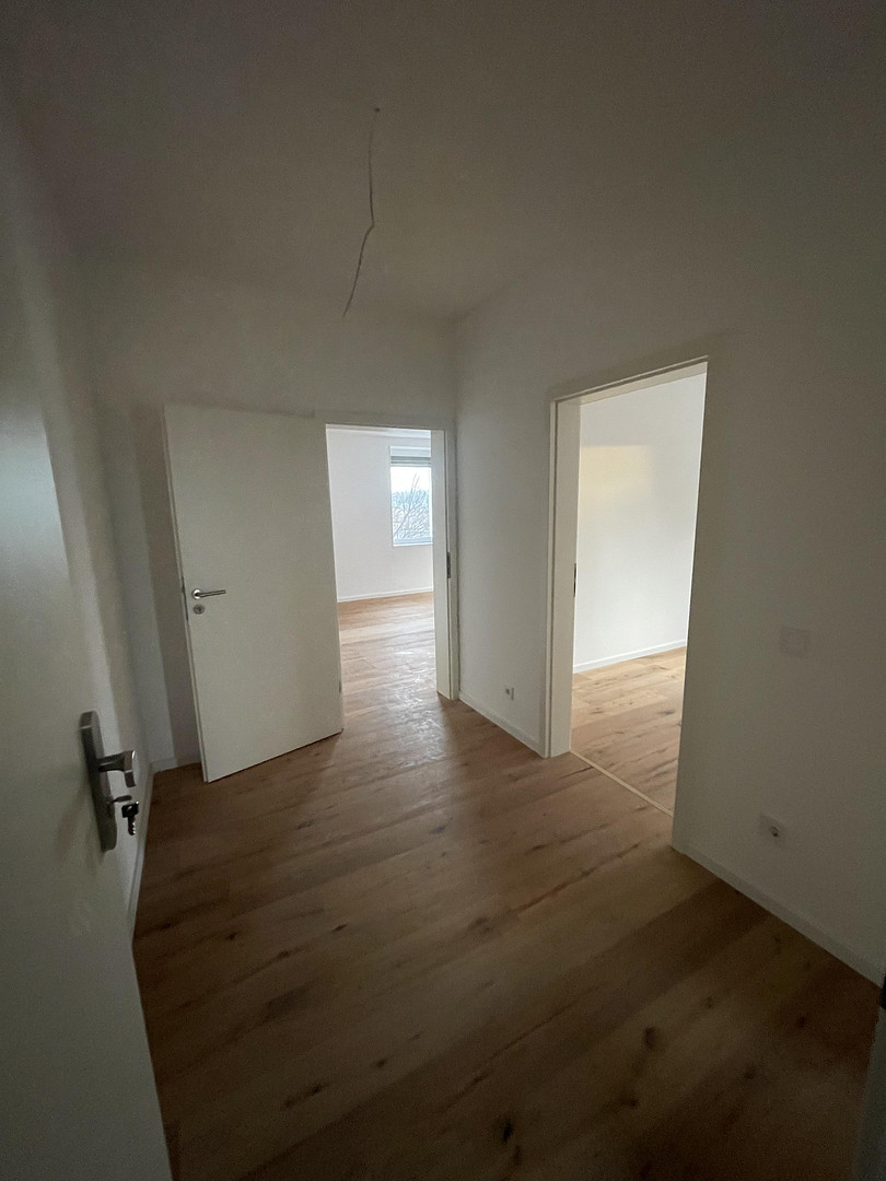 Perfekt für WG, Paare & Familien – kernsanierte 2- & 3-Zimmer-Wohnungen mit Einbauküche – Zabergäustr.97, 70435 Stuttgart(Zuffenhausen) – Vorschaubild 3