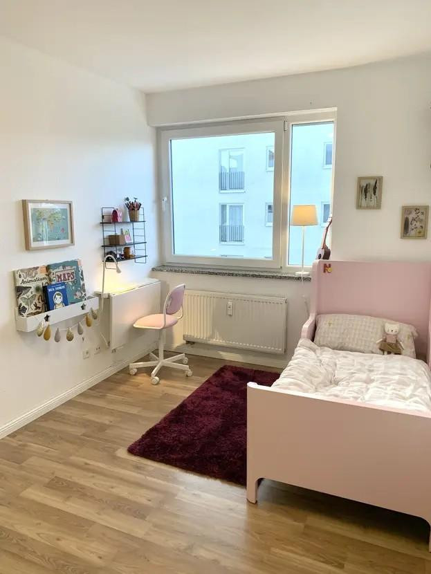 Neuwertiges 6-Zimmer-Reihenhaus mit Einbauküche in Frankfurt – Karl-Blum-Allee 51, 24943 Frankfurt(Höchst) – Vorschaubild 11