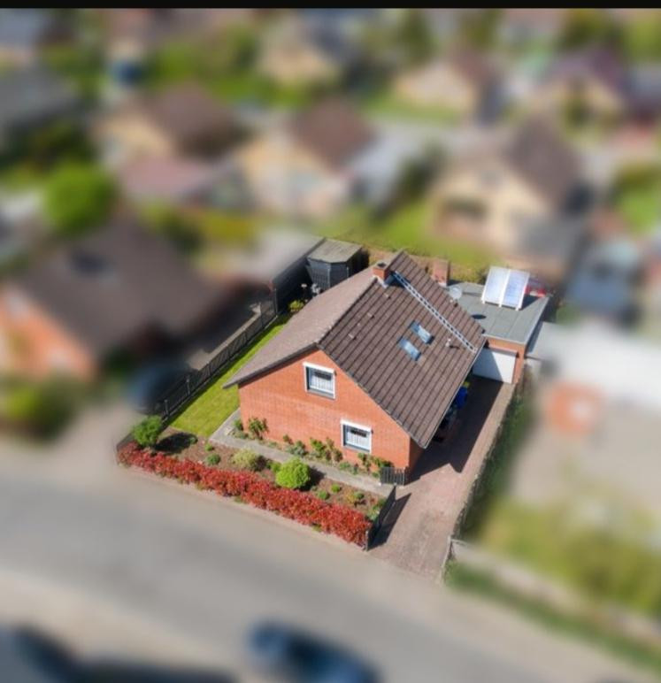 Einfamilienhaus Freistehend - großräumig saniert – Heide – Vorschaubild 2