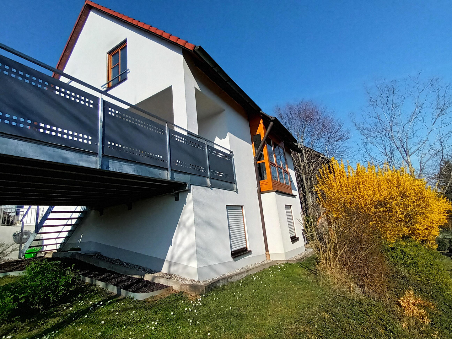 Gepflegtes, lichtdurchflutetes EFH in begehrter Lage