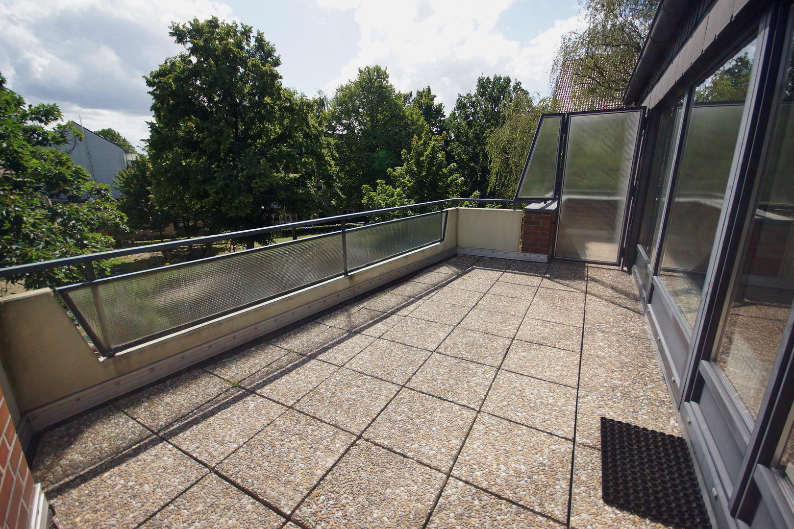 3-ZIMMER-WOHNUNG IN TOP ZUSTAND MIT SÜD-DACHTERRASSE // PROVISIONSFREI! – Hamburg(Barmbek-Süd) – Vorschaubild 9