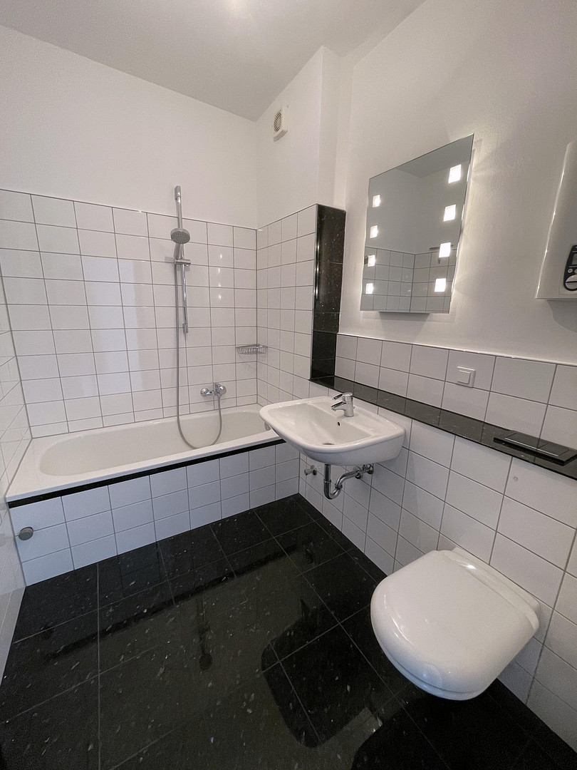 3-ZIMMER-WOHNUNG IN TOP ZUSTAND MIT SÜD-DACHTERRASSE // PROVISIONSFREI! – Hamburg(Barmbek-Süd) – Vorschaubild 6