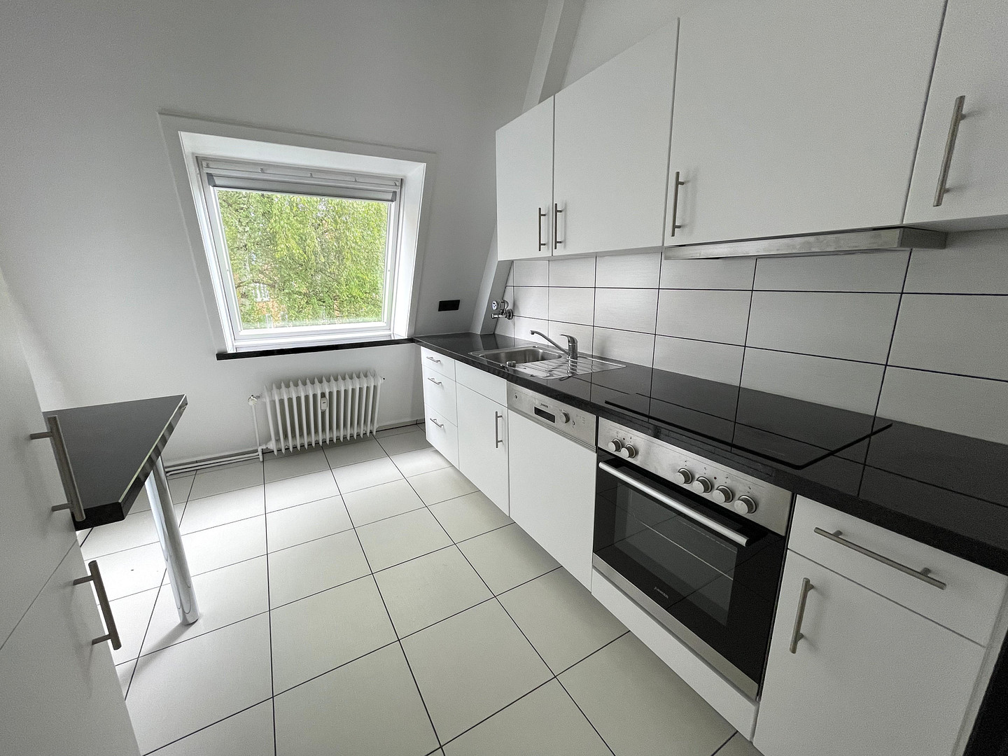 3-ZIMMER-WOHNUNG IN TOP ZUSTAND MIT SÜD-DACHTERRASSE // PROVISIONSFREI! – Hamburg(Barmbek-Süd) – Vorschaubild 3