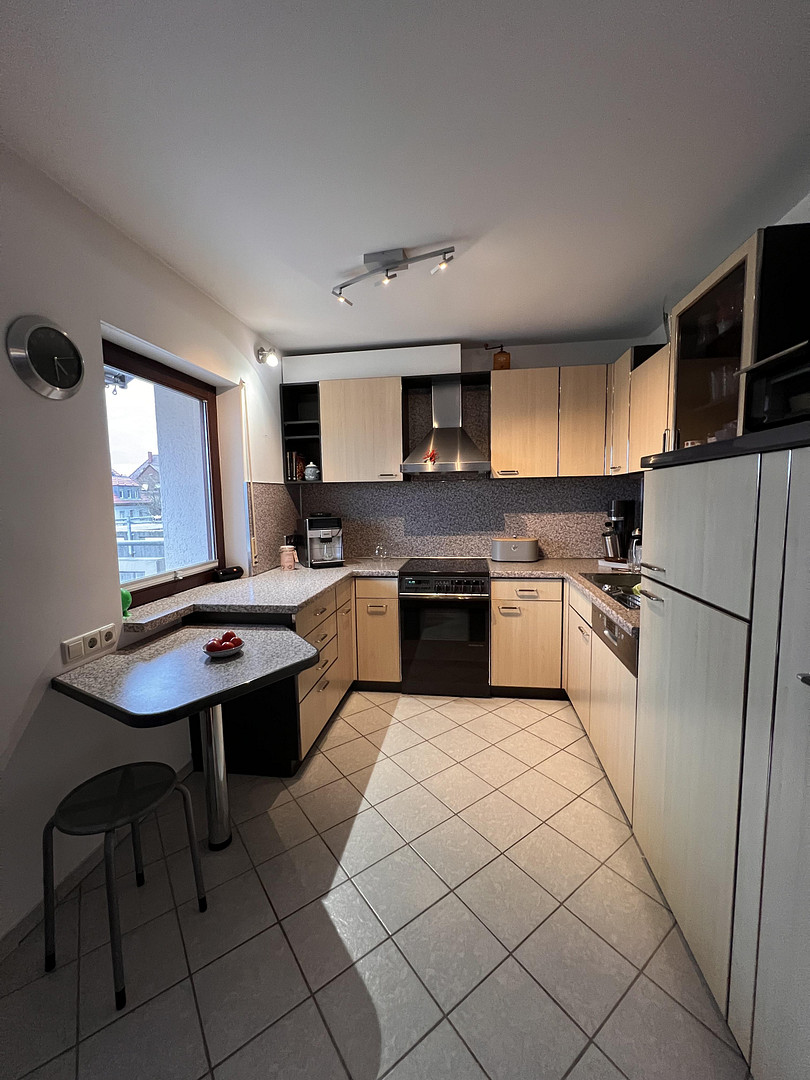 Attraktive 3-Zimmer Wohnung in ruhiger Aussichtslage von Stuttgart – Stuttgart(Untertürkheim) – Vorschaubild 10