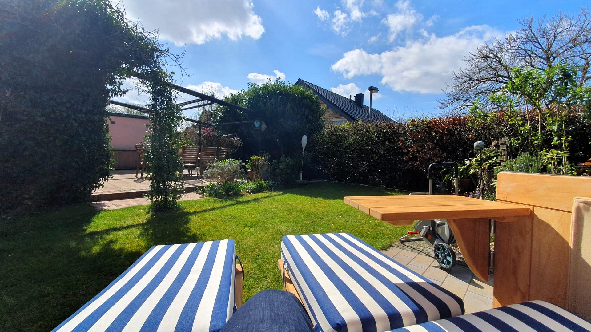 Eckhaus mit Privatgarten + PV Anlage + Kamin + Provisionsfrei – Köln Volkhoven/Weiler(Volkhoven/Weiler) – Vorschaubild 12
