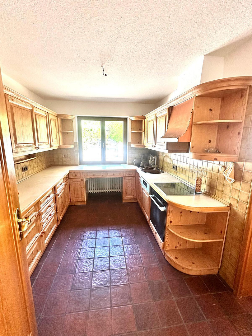Großzügiges Einfamilienhaus in toller Lage mit Garten, Terrasse und viel Privatsphäre – Coburg – Vorschaubild 11