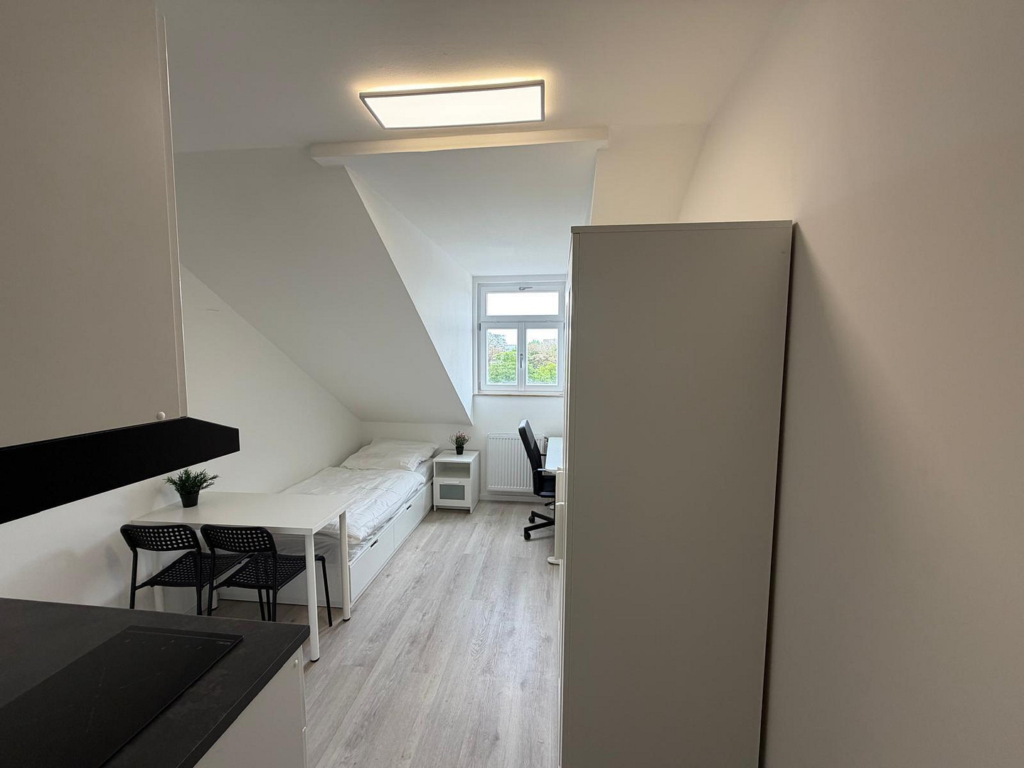 Exklusive Zentrale 1-Zimmer-Wohnung – Vierzigmannstraße 30, 91054 Erlangen – Vorschaubild 3