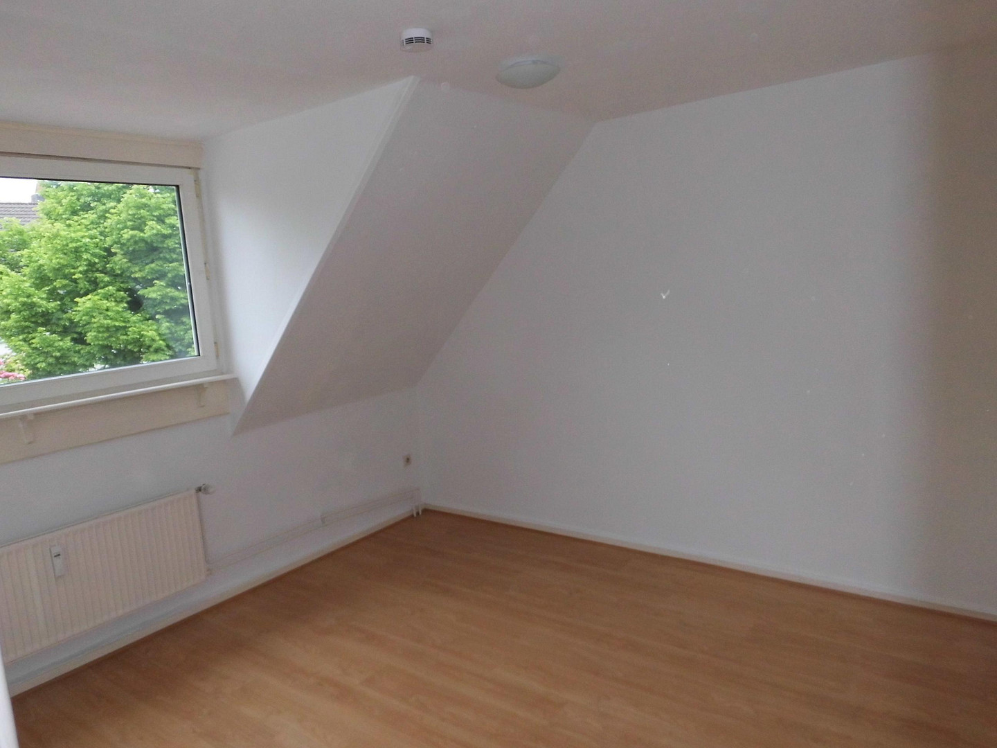 Kleines MFH mit drei Wohnungen und Garten - Bremen-Osterfeuerberg – 28219 Bremen-Osterfeuerberg(Osterfeuerberg) – Vorschaubild 29