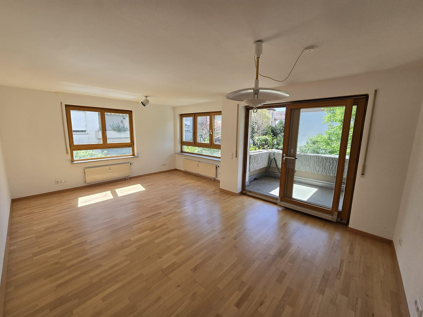 Provisionsfrei & sofort verfügbar – 4-Zimmer-Erdgeschoßwohnung in ruhiger Toplage – Wallmerstr. 135, 70327 Stuttgart(Untertürkheim) – Vorschaubild 8