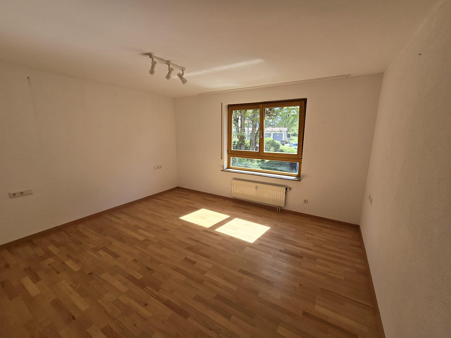Provisionsfrei & sofort verfügbar – 4-Zimmer-Erdgeschoßwohnung in ruhiger Toplage – Wallmerstr. 135, 70327 Stuttgart(Untertürkheim) – Vorschaubild 13