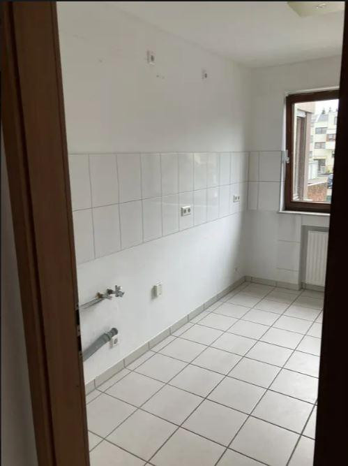 Sonnige 2-Zi.-Whg. Balkon/Stellplatz in schöner Lage von S-Weilimdorf – Landstuhler Straße 2, 70499 Stuttgart-Weilimdorf(Weilimdorf) – Vorschaubild 3