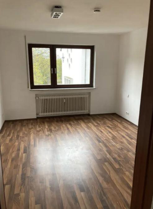 Sonnige 2-Zi.-Whg. Balkon/Stellplatz in schöner Lage von S-Weilimdorf – Landstuhler Straße 2, 70499 Stuttgart-Weilimdorf(Weilimdorf) – Vorschaubild 2