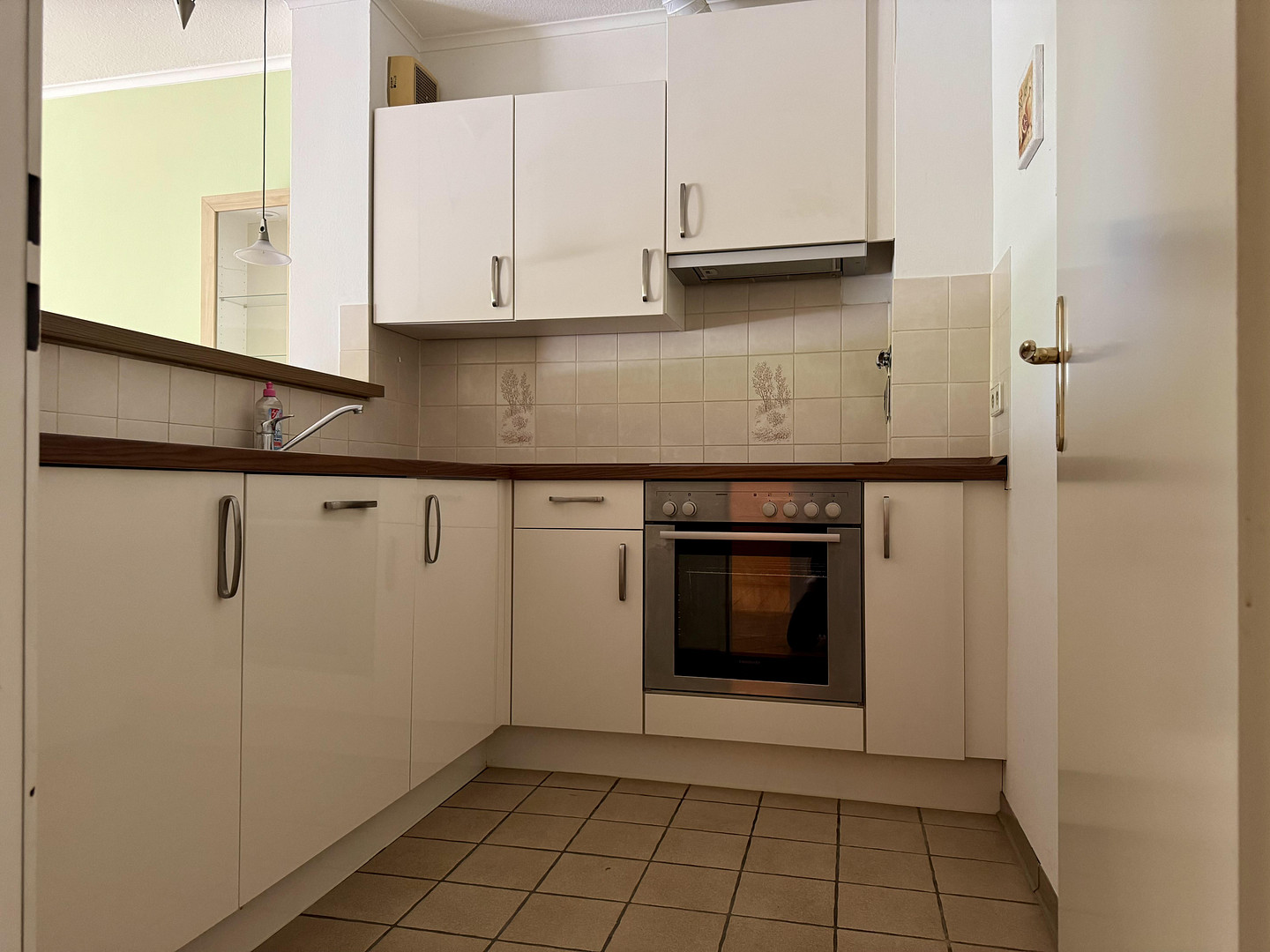 Frisch renoviert: 1,5-Zi.-Wohnung mit neuem Bad & neuem Boden – Dachterrasse inklusive – Halstenbek – Vorschaubild 6