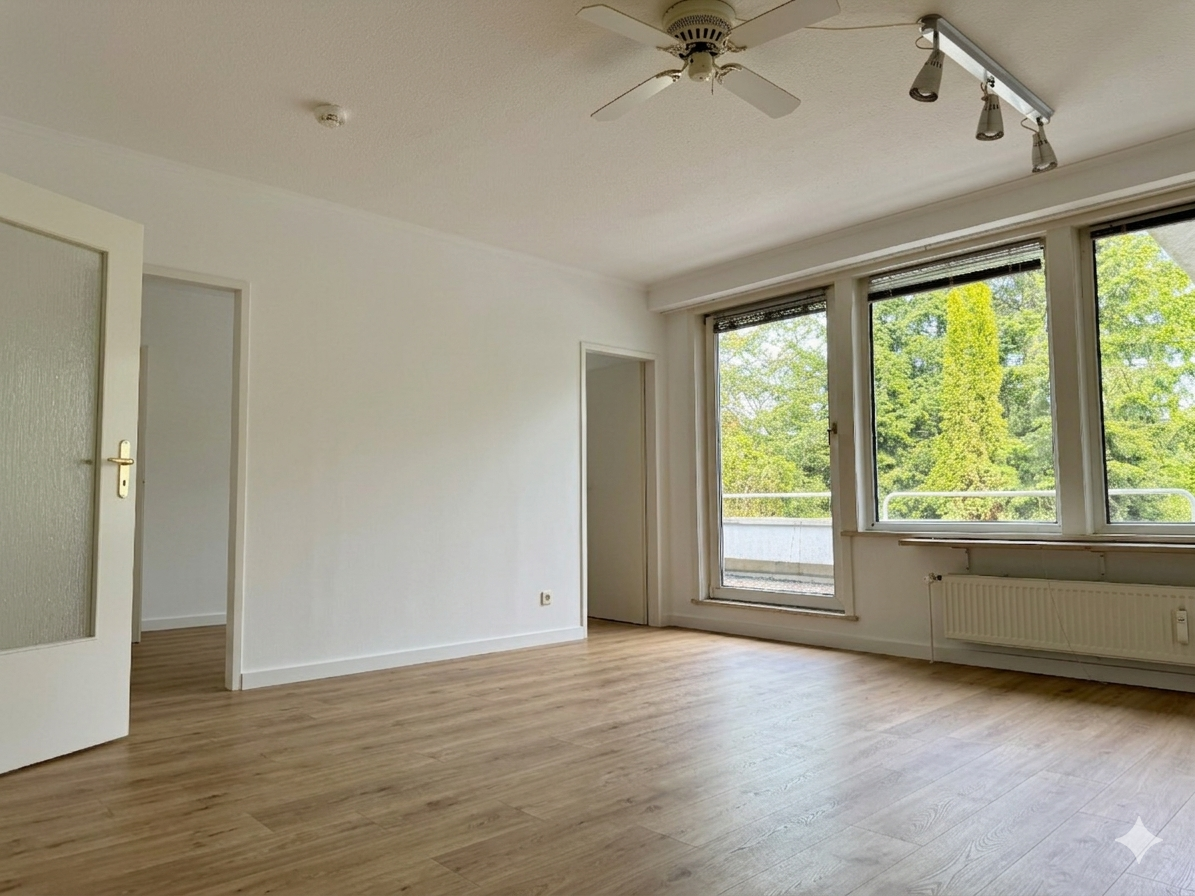 Frisch renoviert: 1,5-Zi.-Wohnung mit neuem Bad & neuem Boden – Dachterrasse inklusive – Halstenbek – Vorschaubild 4