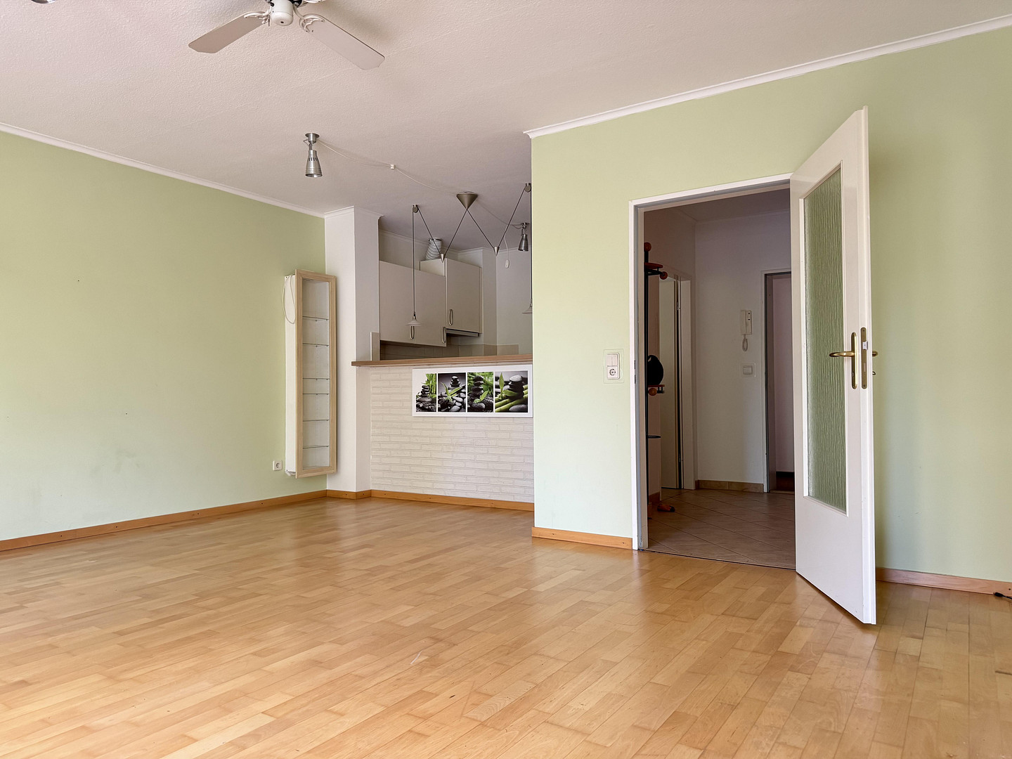 Frisch renoviert: 1,5-Zi.-Wohnung mit neuem Bad & neuem Boden – Dachterrasse inklusive – Halstenbek – Vorschaubild 8