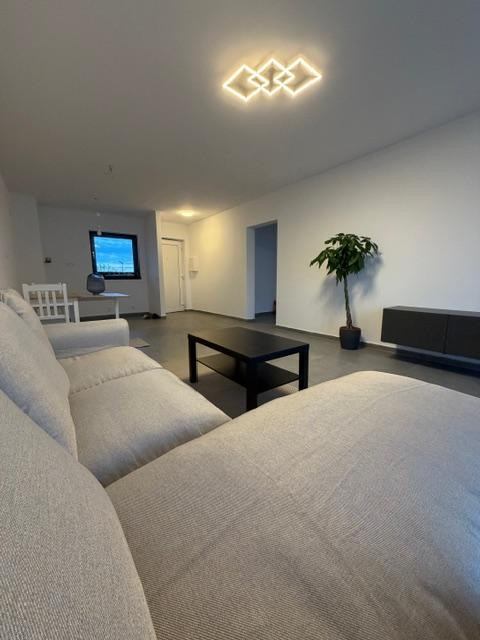 Möblierte 2-Zimmer-Wohnung mit TG-Stellplatz zu verkaufen – Erich-Ollenhauer-Str. 32e, 65187 Wiesbaden – Vorschaubild 4