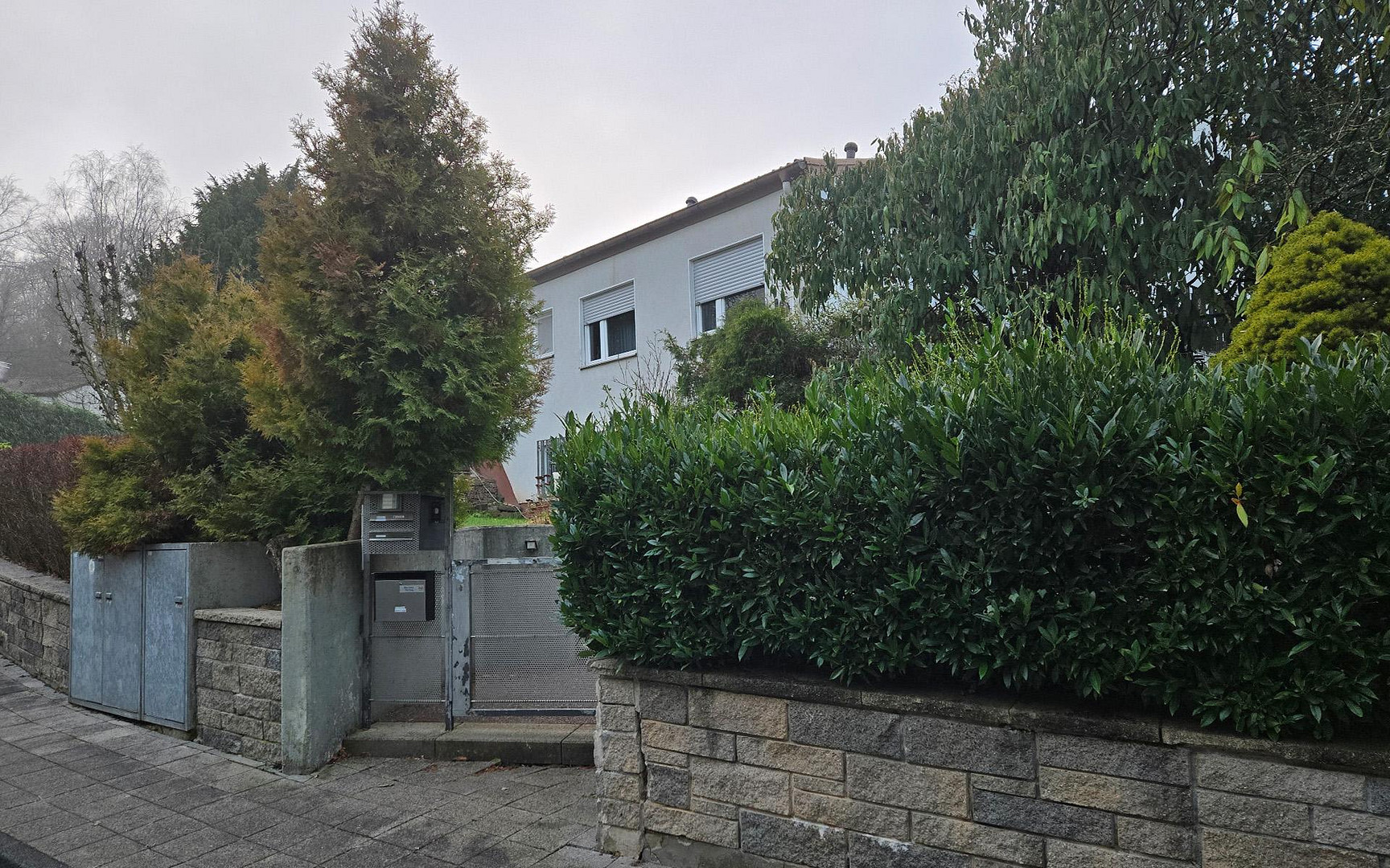 Einfamilienhaus mit Einliegerwohnung