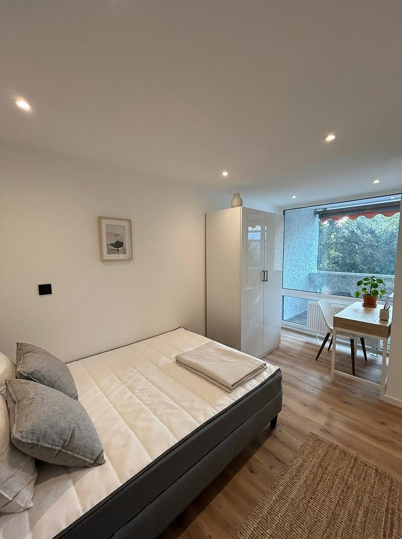 Moderne 4er-WG: renovierte Zimmer (10–13 m²) – sofort verfügbar – inkl. TV, WaMa & SpüMa – Waldschulstr. 54, 81827 München(Trudering) – Vorschaubild 6