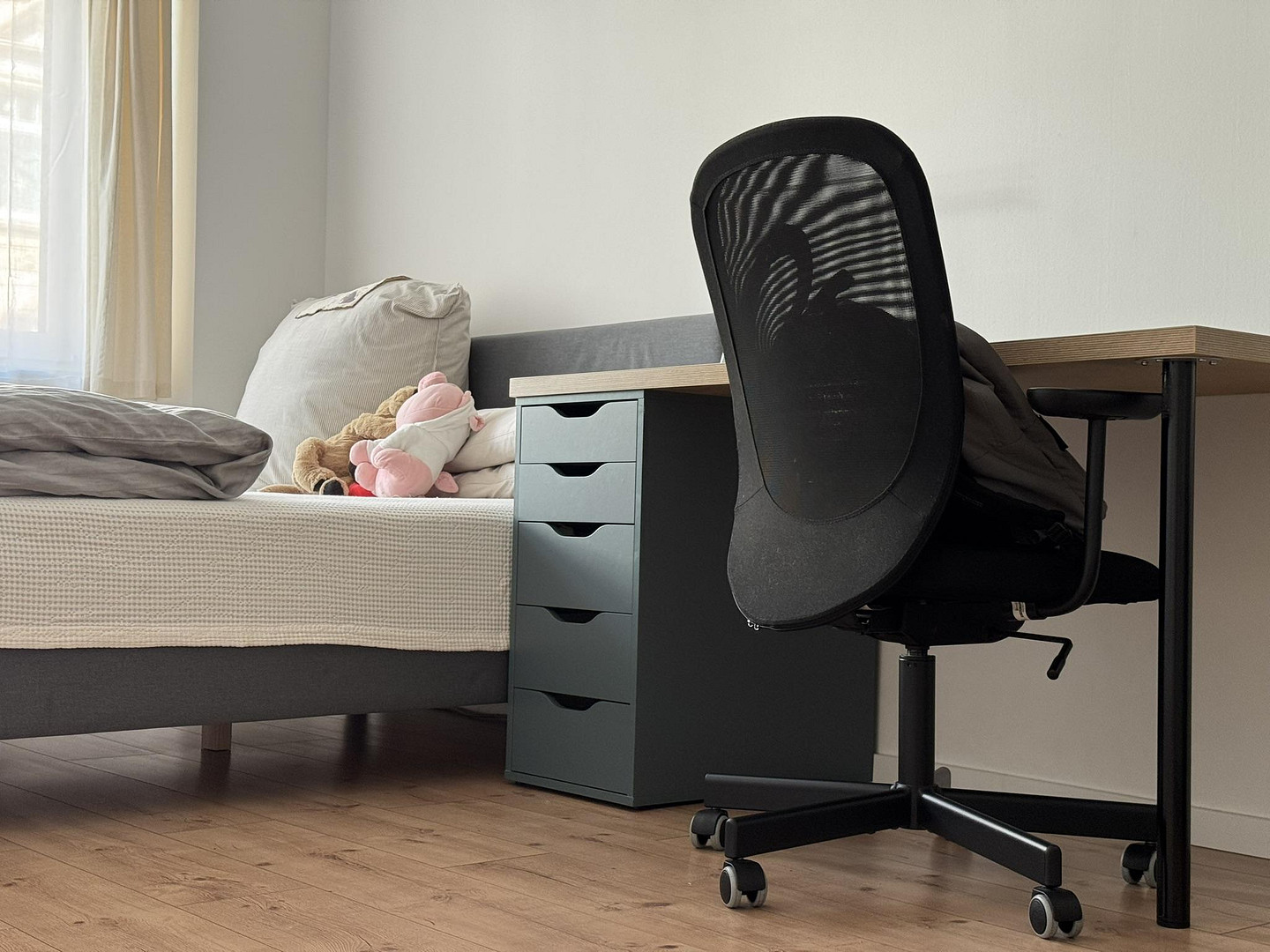 Hochwertig,vollmöbliert,saniert,ruhig,1.OG, 3,5 Zimmer, Küche mit EBK, Tageslichtbad, Sonnenbalkon – Bilker Allee 53, 40219 Düsseldorf(Unterbilk) – Vorschaubild 15