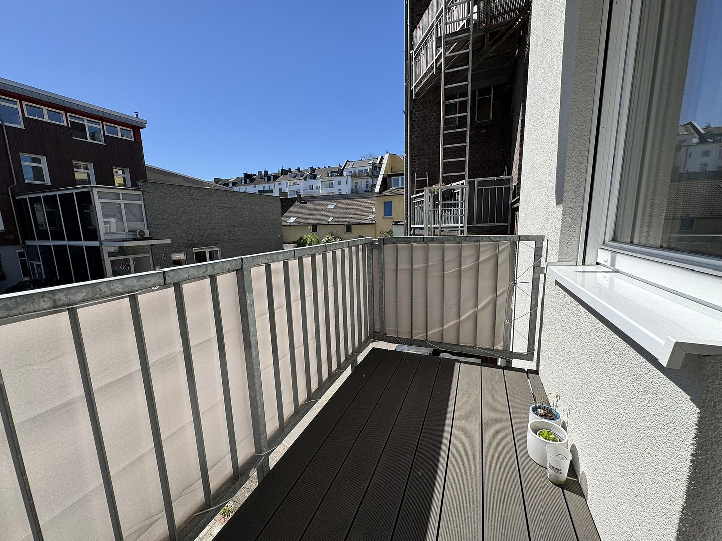 Hochwertig,vollmöbliert,saniert,ruhig,1.OG, 3,5 Zimmer, Küche mit EBK, Tageslichtbad, Sonnenbalkon – Bilker Allee 53, 40219 Düsseldorf(Unterbilk) – Vorschaubild 23