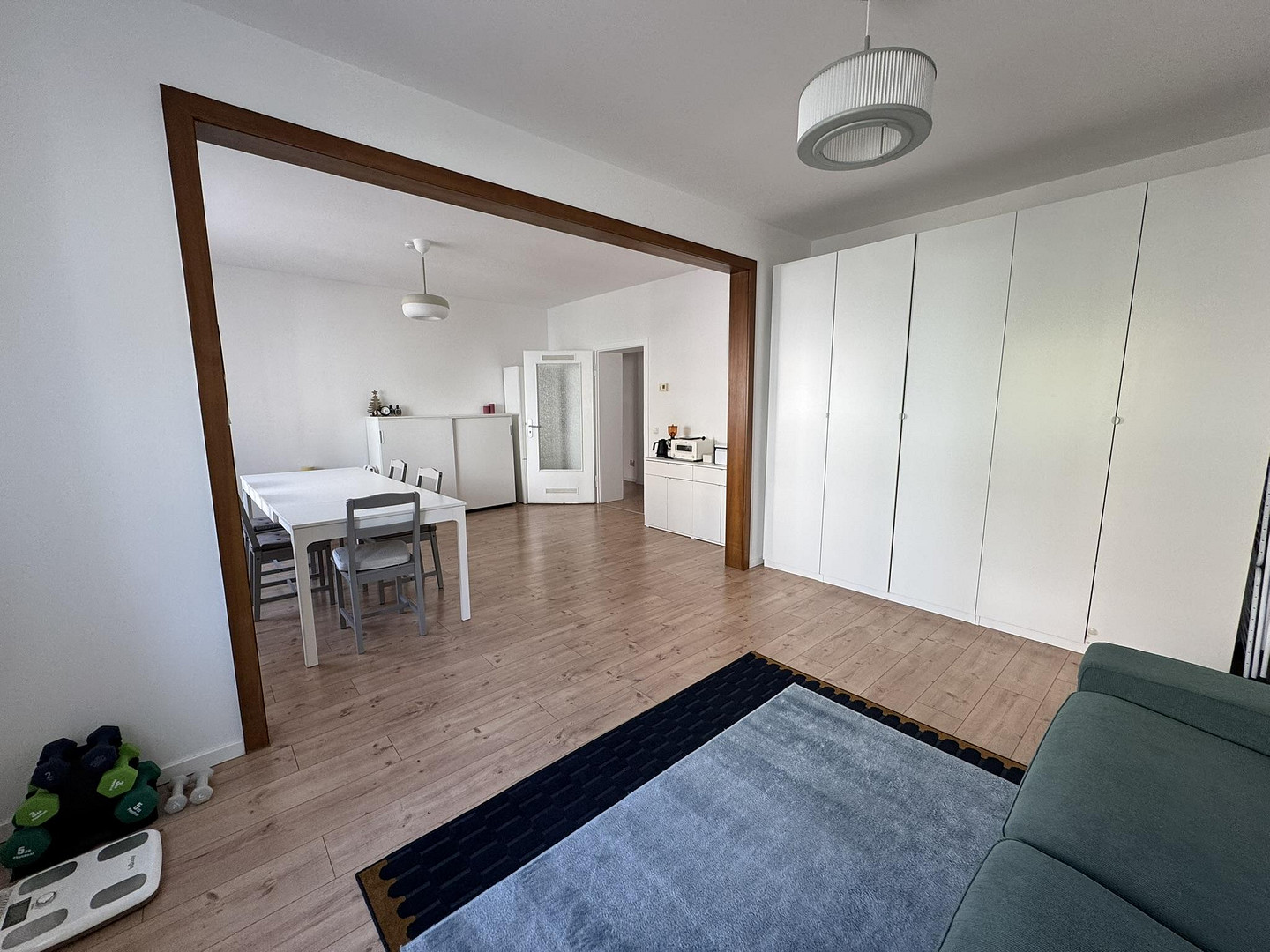 Hochwertig,vollmöbliert,saniert,ruhig,1.OG, 3,5 Zimmer, Küche mit EBK, Tageslichtbad, Sonnenbalkon – Bilker Allee 53, 40219 Düsseldorf(Unterbilk) – Vorschaubild 4