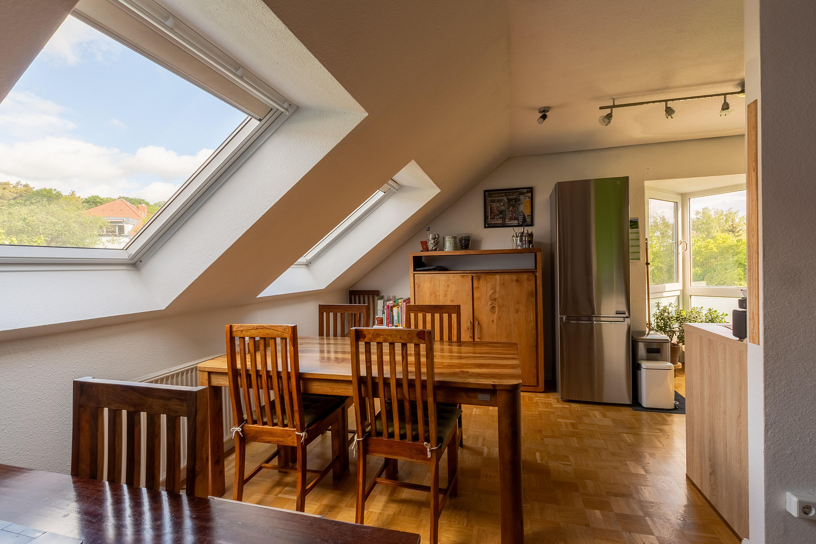 Charmante Dachgeschosswohnung mit sonnigem Balkon – Berlin(Müggelheim) – Vorschaubild 2