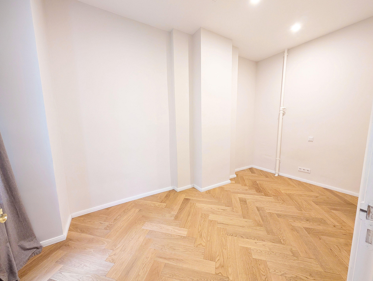 Wohnen & Büro am Savignyplatz • 3 Zi + Souterrain • teilgewerblich nutzbar – Herderstraße 5, 10625 Berlin(Charlottenburg) – Vorschaubild 20