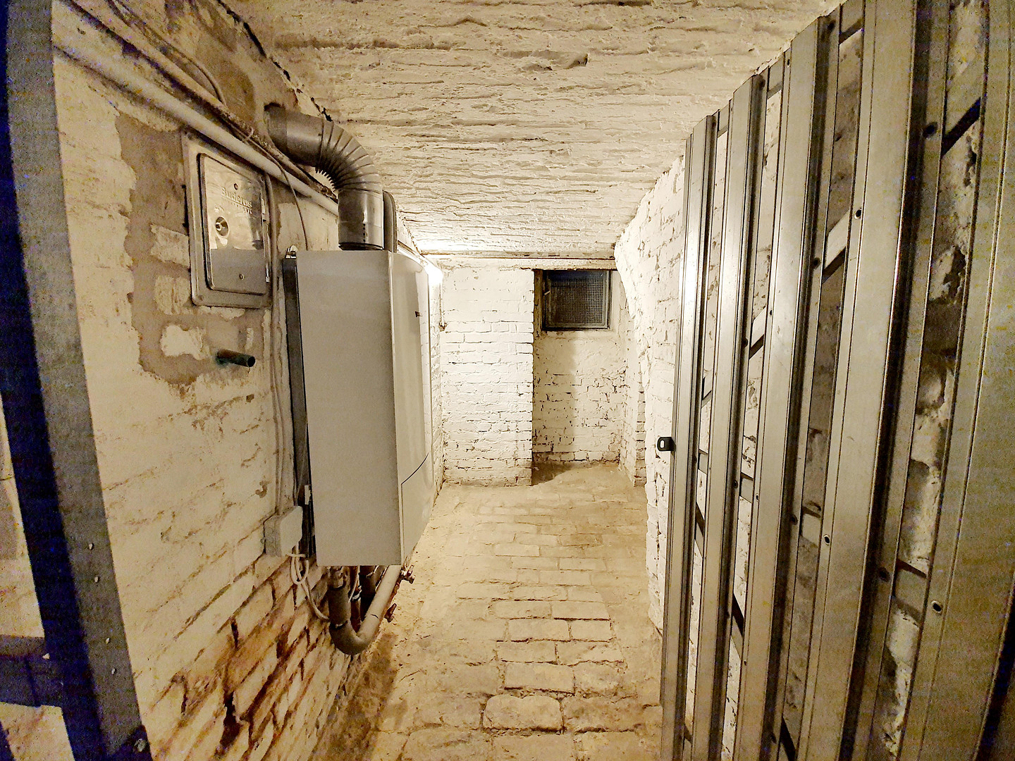 Wohnen & Büro am Savignyplatz • 3 Zi + Souterrain • teilgewerblich nutzbar – Herderstraße 5, 10625 Berlin(Charlottenburg) – Vorschaubild 25