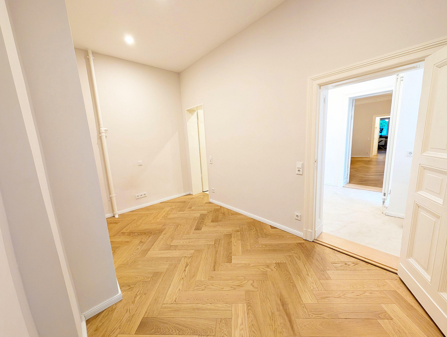 Wohnen & Büro am Savignyplatz • 3 Zi + Souterrain • teilgewerblich nutzbar – Herderstraße 5, 10625 Berlin(Charlottenburg) – Vorschaubild 19