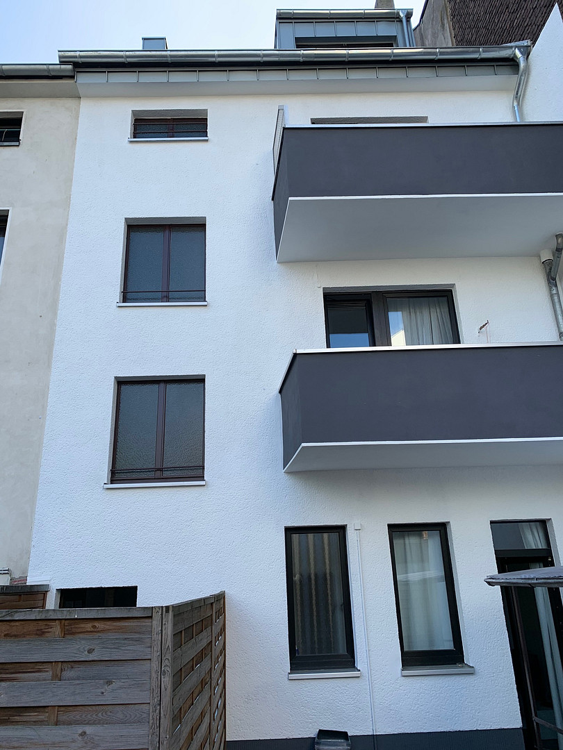 PROVISIONSFREIES MFH in Köln-Mülheim | 4 WE | teilmodernisiert | Ausbaupotenzial | Sofort entmietbar – Köln(Mülheim) – Vorschaubild 3