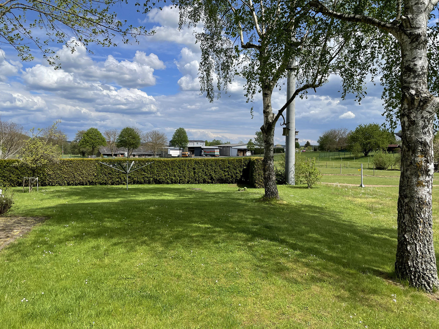 3 Eigentumswohnungen in wunderschön gelegenem Wohnhaus in Montabaur-Horressen – Im Wiesengrund 34, 56410 Montabaur(Horressen) – Vorschaubild 3