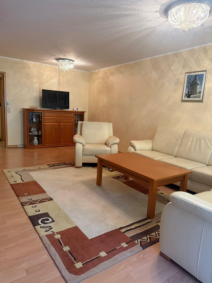 Gepflegte 3-Zimmer-Wohnung nahe Westpark – Terrasse, Garten & Garage inklusive – Cusanusstraße 24, 85049 Ingolstadt – Vorschaubild 11