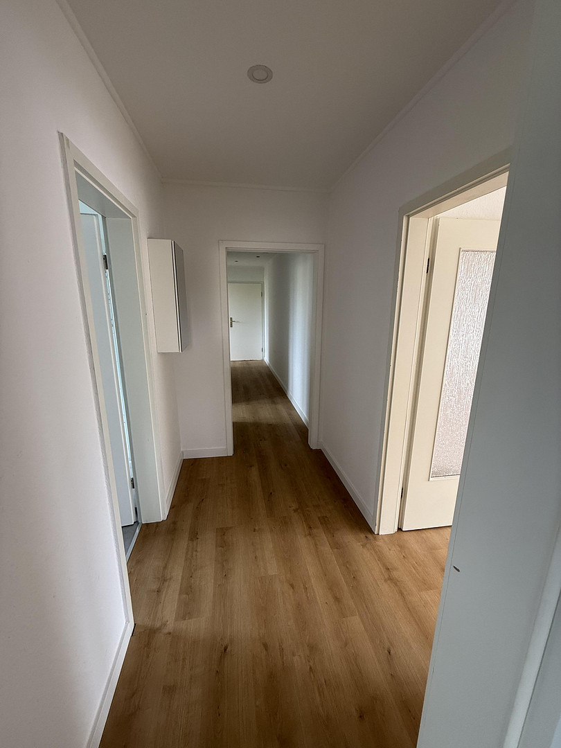 Helle 73qm 3-Zimmer-Wohnung nahe Mercedes, Rheinmetall, TKMS – Balkon, Büro & Tiefgarage – Schaphuser Straße 15, 28307 Bremen(Osterholz) – Vorschaubild 5