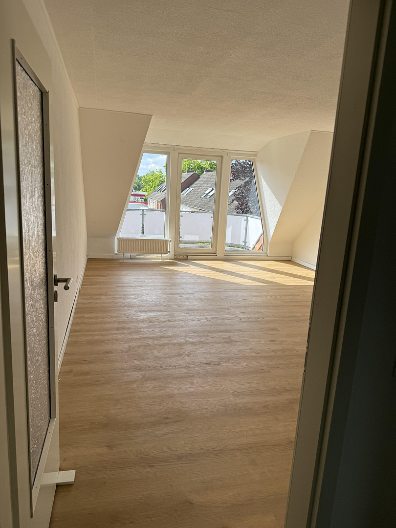 Helle 73qm 3-Zimmer-Wohnung nahe Mercedes, Rheinmetall, TKMS – Balkon, Büro & Tiefgarage – Schaphuser Straße 15, 28307 Bremen(Osterholz) – Vorschaubild 2
