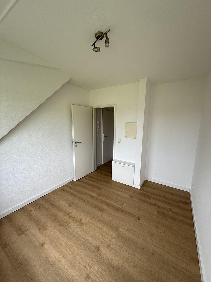 Helle 73qm 3-Zimmer-Wohnung nahe Mercedes, Rheinmetall, TKMS – Balkon, Büro & Tiefgarage – Schaphuser Straße 15, 28307 Bremen(Osterholz) – Vorschaubild 9