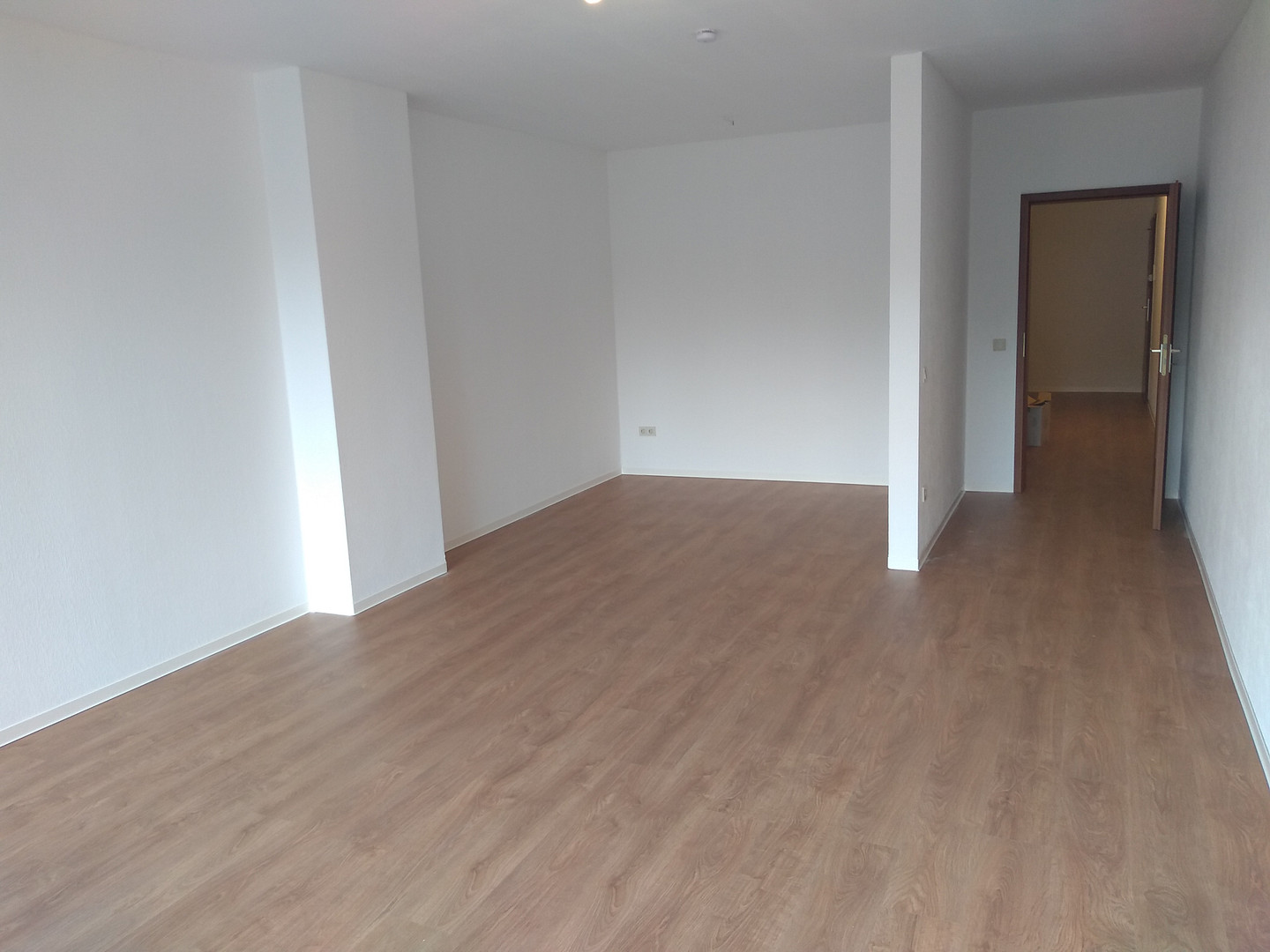 1,5 Zi.-Whg, direkt am Stadtpark, in exklusiver Anlage mit großem Balkon, renoviert – Hamburg Marmstorf(Marmstorf) – Vorschaubild 3