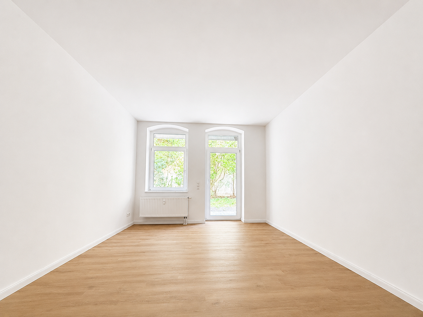 Großzügige, frisch renovierte 2-Zimmer-Wohnung mit Terrasse & EBK in Magdeburg – Friesenstraße 57, 39108 Magdeburg(Stadtfeld) – Vorschaubild 4