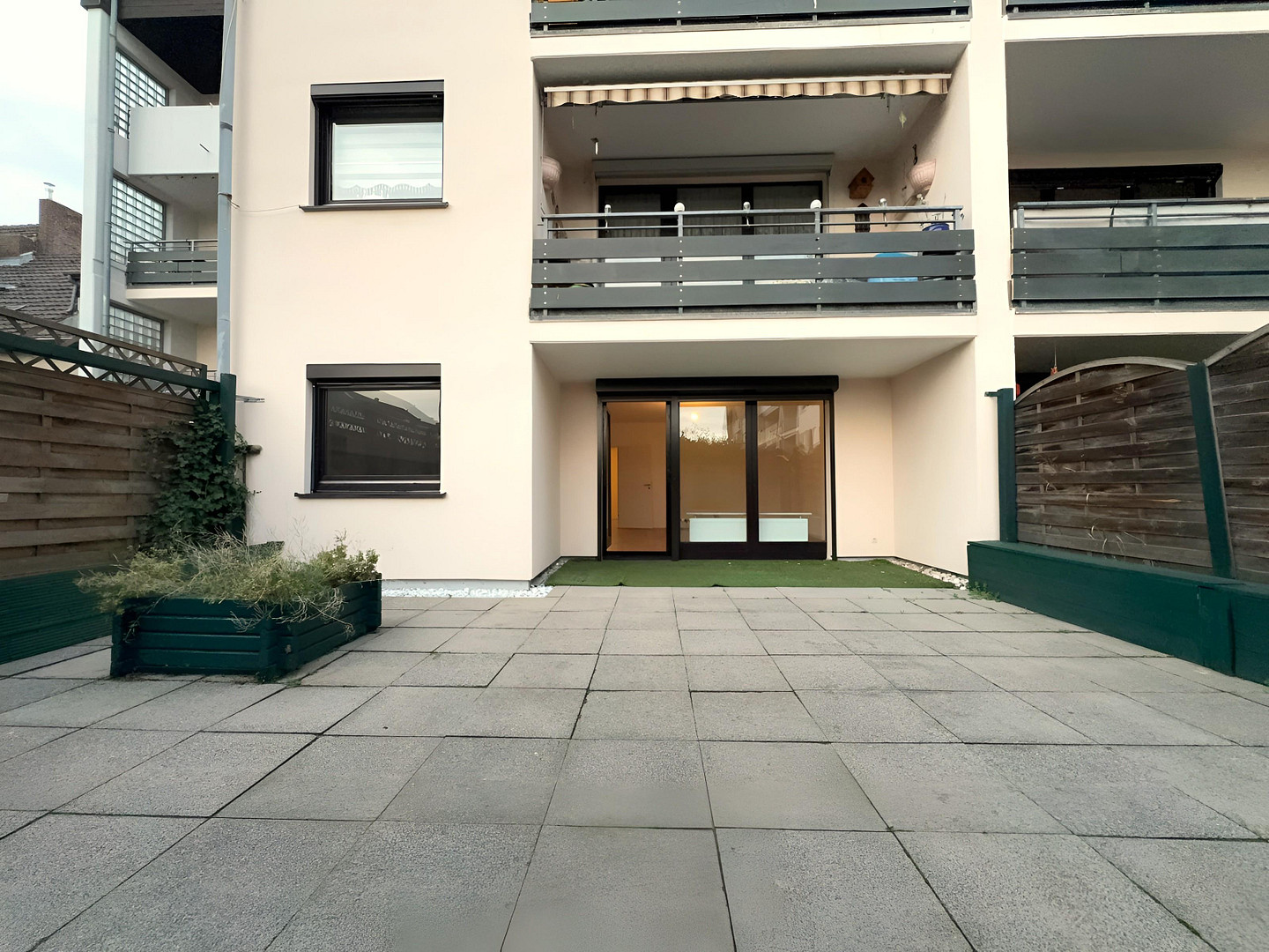 Renovierte City-Oase: 3 Zimmer mit großer Gartenterrasse & TG, PROVISIONSFREI – Alte Linner Str. 42, 47799 Krefeld(Cracau) – Vorschaubild 40