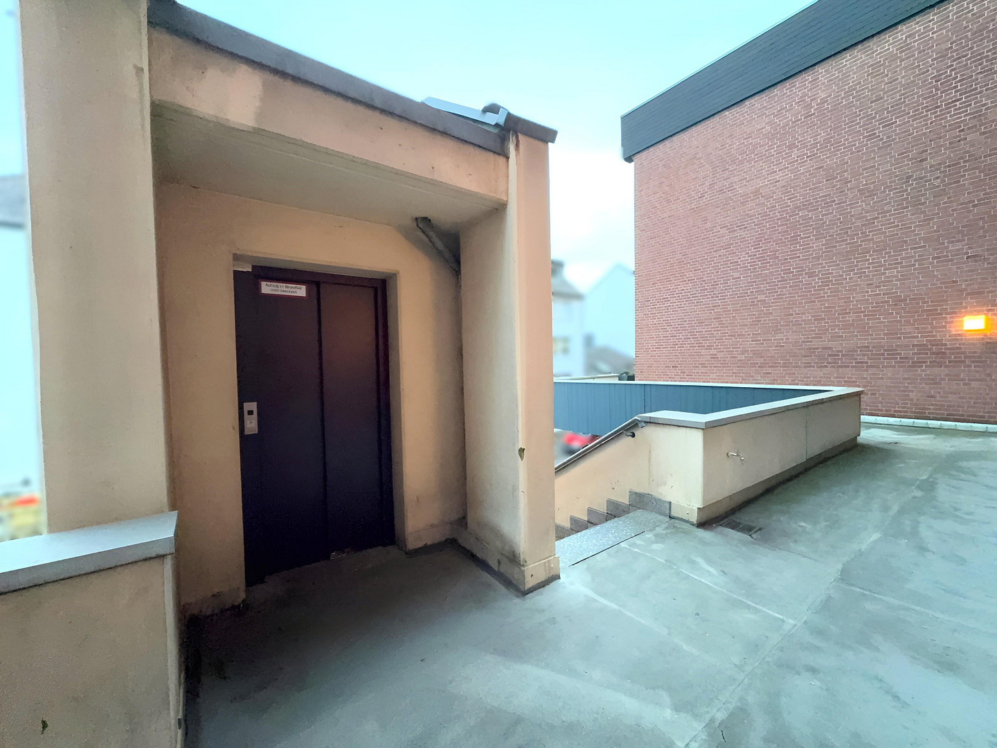 Renovierte City-Oase: 3 Zimmer mit großer Gartenterrasse & TG, PROVISIONSFREI – Alte Linner Str. 42, 47799 Krefeld(Cracau) – Vorschaubild 43