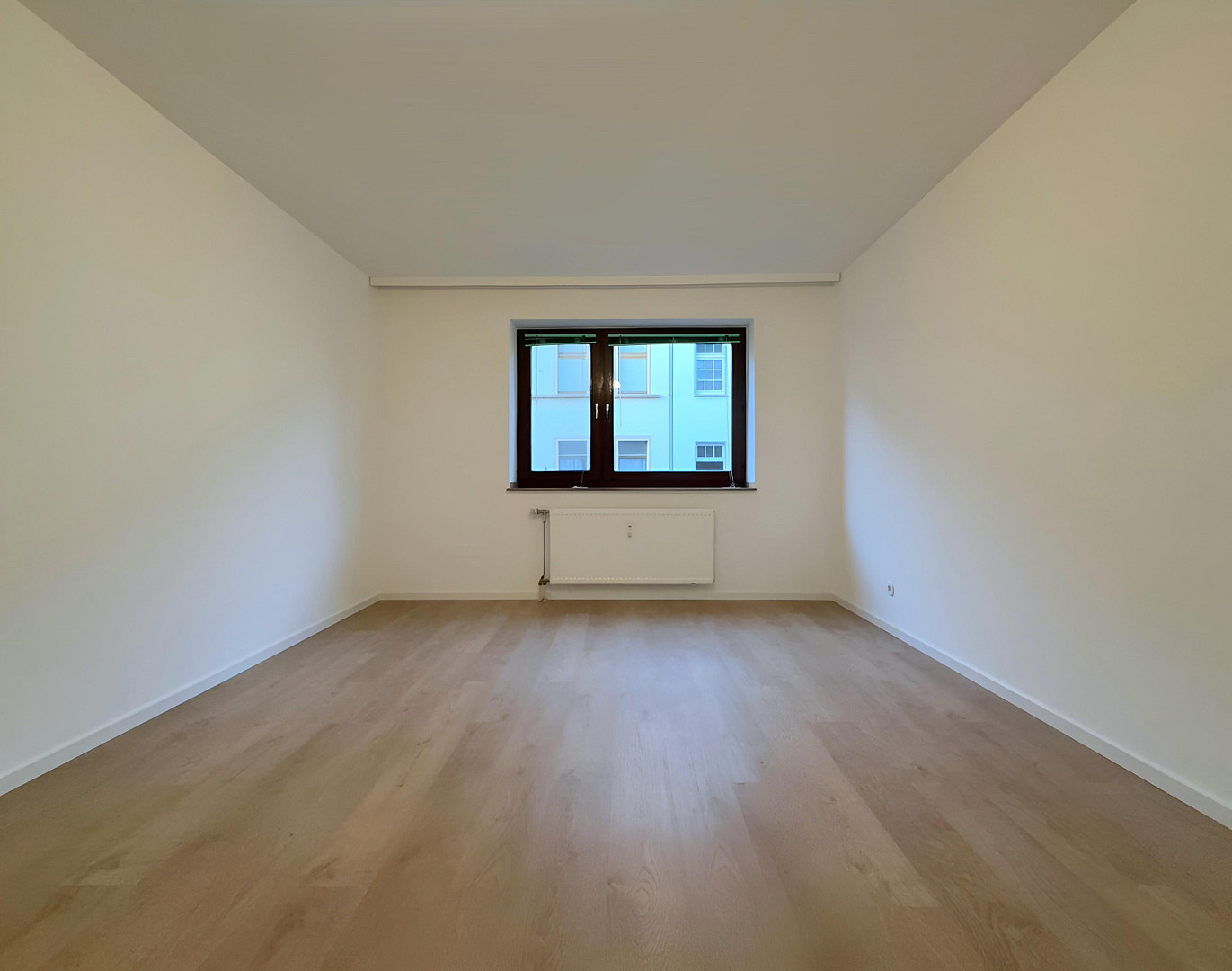 Renovierte City-Oase: 3 Zimmer mit großer Gartenterrasse & TG, PROVISIONSFREI – Alte Linner Str. 42, 47799 Krefeld(Cracau) – Vorschaubild 16